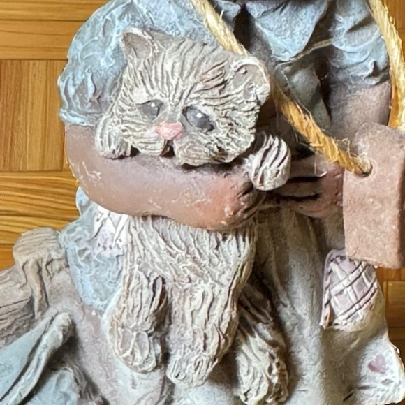 Sarah’s Attic 1998 Nurse Pansey & Patient Kitty Resin Figurine Collectible - Picture 4 of 12